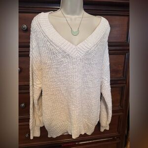 American Eagle AE Cozy V-Neck Knit Sweater Sz Medium